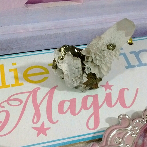 Extremely Rare Milky Quartz with Chalcopyrite - Picture 3 of 3